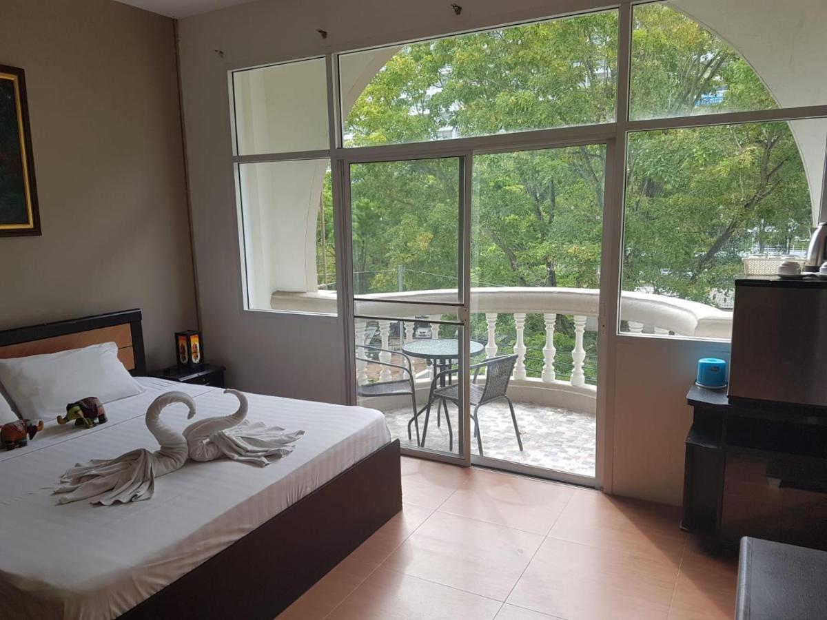 פאטאיה Doubleshot Guesthouse Jomtien מראה חיצוני תמונה